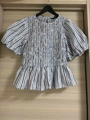 ZARA 스트라이프 패턴 스모킹 상의 M