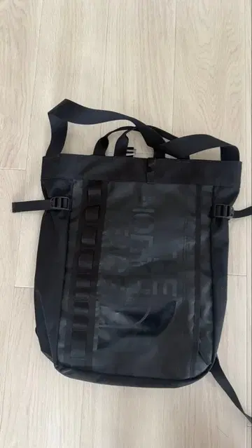 새상품급 더 노스페이스 방수 토트 백팩 블랙
