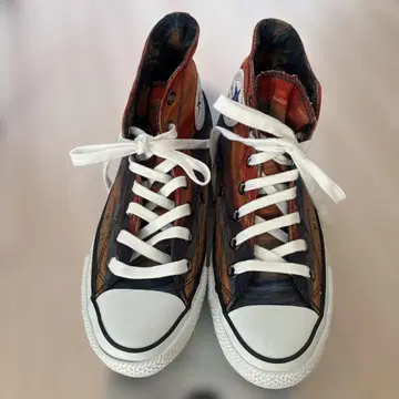 [ CONVERSE 뭉크의 절규 콜라보 하이컷 스니커즈 한정판 ]