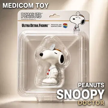 메디콤토이 PEANUTS 닥터 스누피 snoopy 의사 UDF