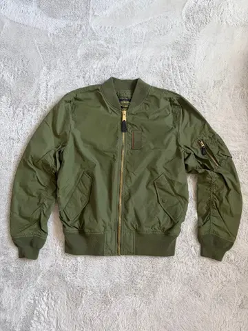 ALPHA INDUSTRIES MA-1 자켓 올리브 그린