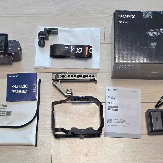 소니 a7s3 풀박스 + 스몰리그 케이지+D탭 배터리 팝니다.