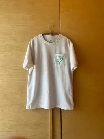 South2 West8 포켓 티