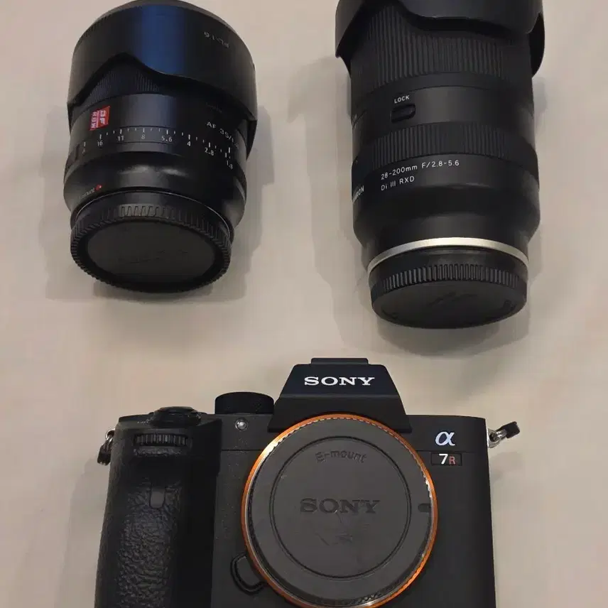 소니 A7R3 / E마운트 35mm / 28-200mm 세트 등