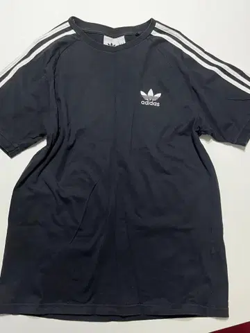 adidas 블랙 반팔 T셔츠 3라인
