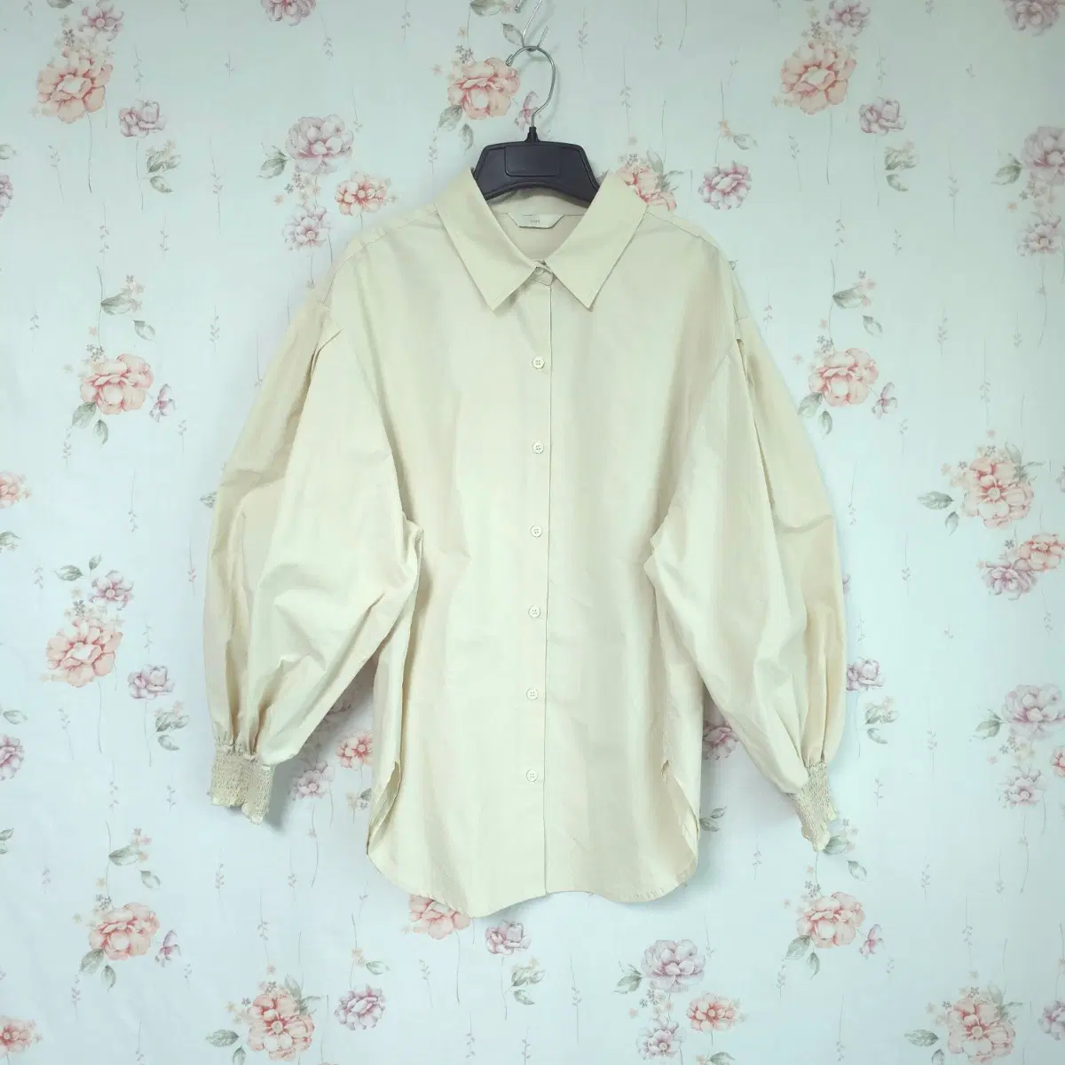 Orr ORR Fold Blouse (Light Beige) | Bunjang Global