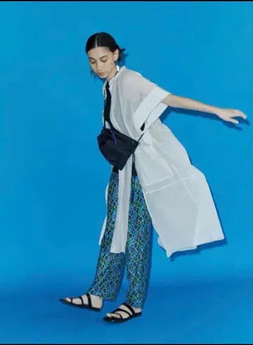 UN3D. 메쉬 블록 시어 셔츠