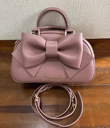 Maison de FLEUR 마론 크림 콜라보 백
