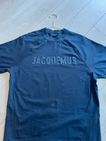 JACQUEMUS 다크 블루 T셔츠 S
