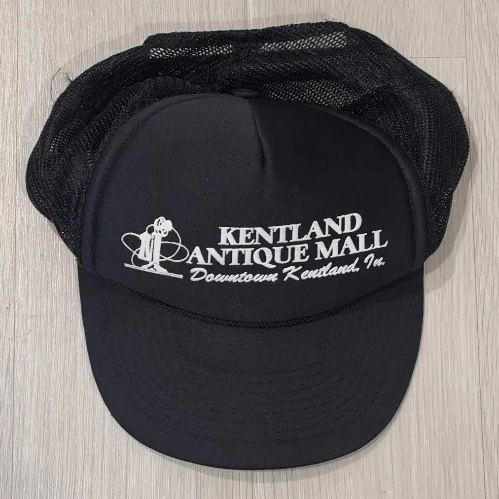 Ashley Williams Precious Auto Trucker Cap | Bunjang Global