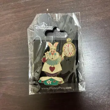 홍콩 디즈니 화이트 토끼 핀 배지