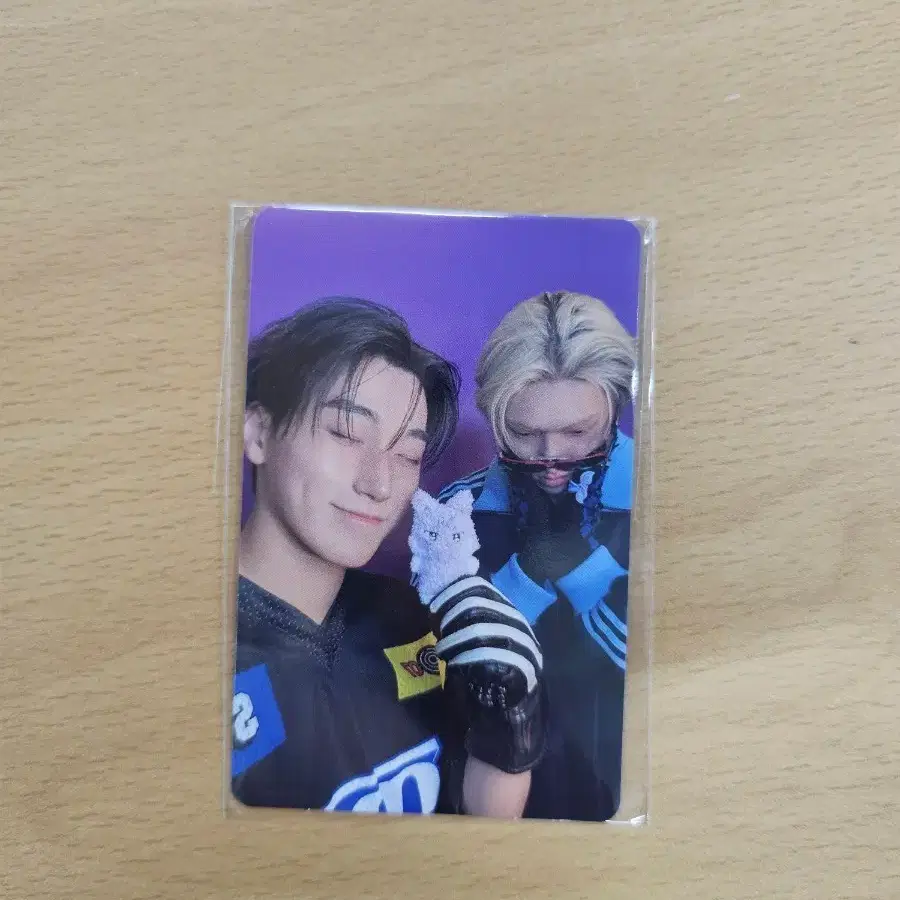 Ateez VR concert admission pre-order benefit photocard LIGHT THE