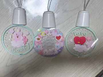 BT21 레어 치즈 타르트 훼미리마트 한정판 필름 라이트 포함