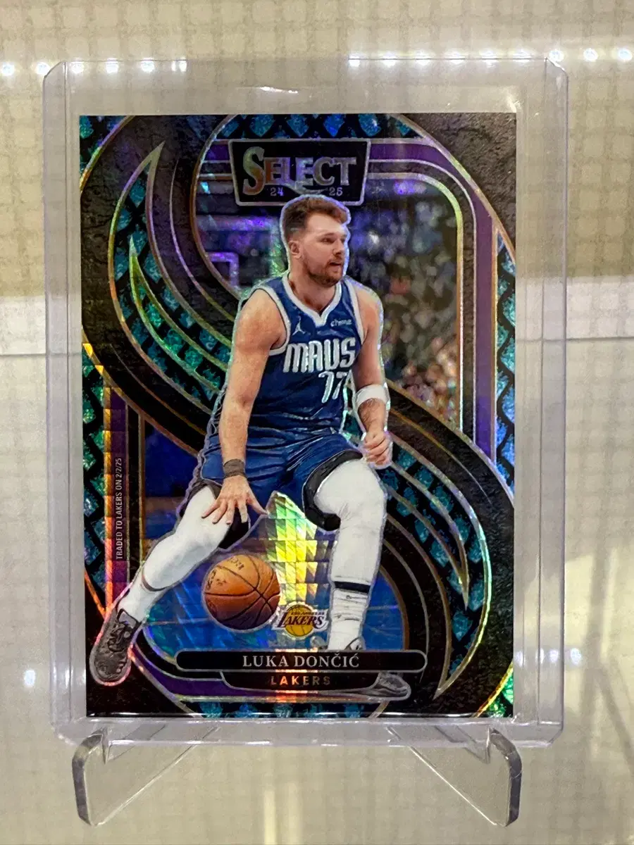 24 24 nba panini select 루카 돈치치 8한정