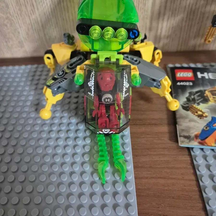 Lego Hero Factory 6216 Tori Jo Blade #레고,#히어로팩토리,#바이오