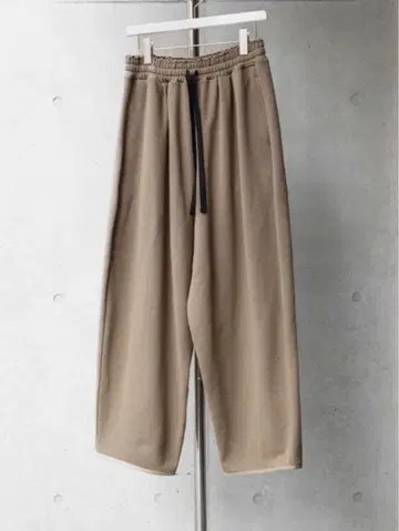 my beautiful landlet 와이드 이지 스웨트 팬츠 모카
