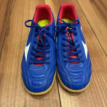 미즈노 모나르시다 네오 풋살화 23.5cm