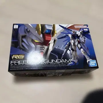 건담 프라모델 RG 프리덤 건담 새상품