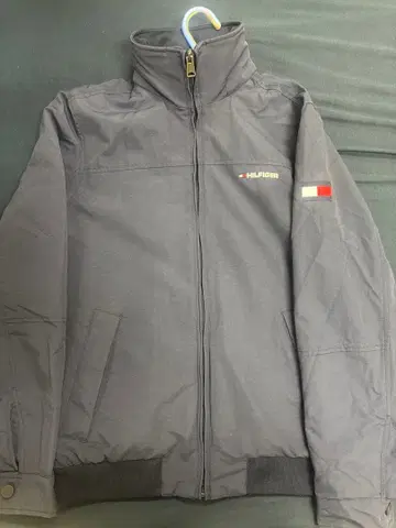 TOMMY HILFIGER 네이비 나일론 자켓 S