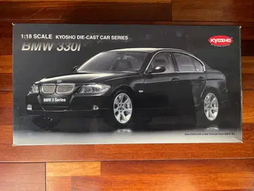 KYOSHO BMW 330i 화이트 1:18 스케일 교쇼