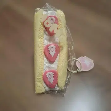 momo 후르츠 샌드 딸기 스트로베리 스퀴즈
