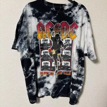 ACDC 타이 다이 패턴 T셔츠 앵거스 영