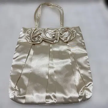 [ 새상품급 ] LEST ROSE 아이보리 파티백