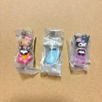 산리오 헤이세이 갸루 참 일광화상 헬로키티 쿠로미 시나몬 가챠