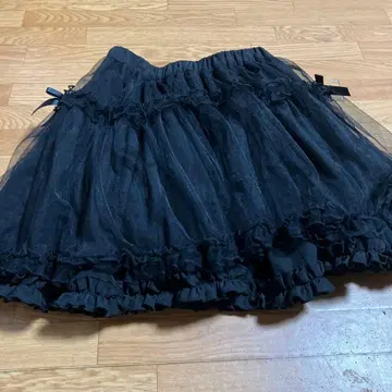 Amavel 아마벨 볼륨 스커트 블랙 지뢰 고스로리 양산 y2k