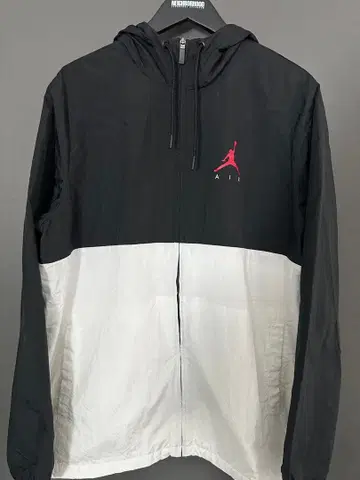 Jordan 나일론 자켓 블랙/화이트