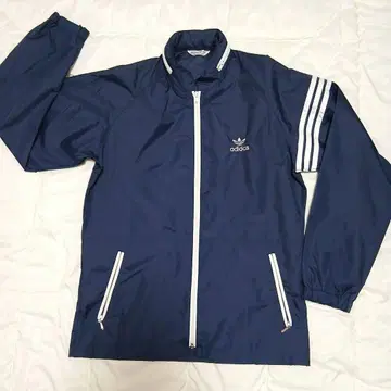 adidas 데상트 ADS-200 집업 후드 부착 자켓 자수 로고
