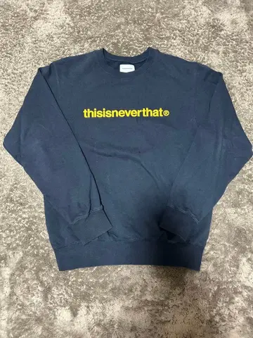 thisisneverthat 로고 맨투맨 네이비
