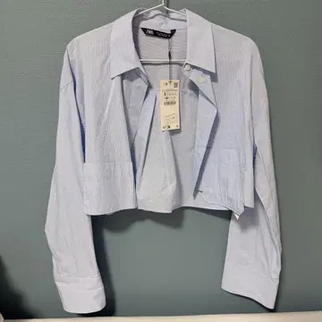 ZARA 라이트 블루 크롭 긴팔 셔츠
