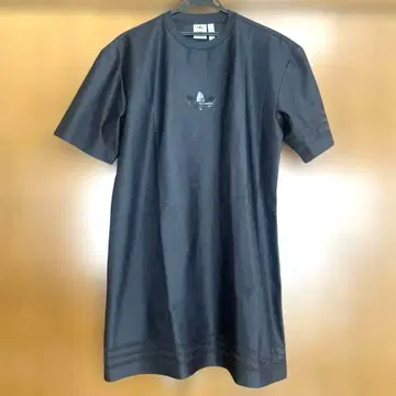 adidas 블랙 반팔 T셔츠