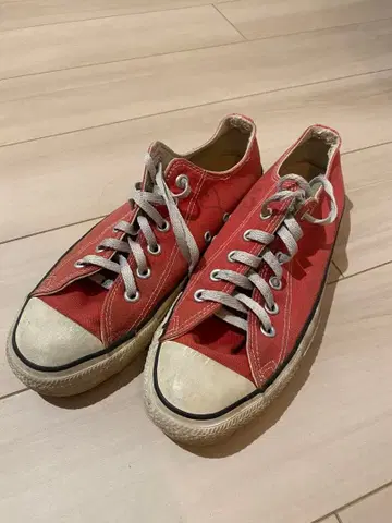 CONVERSE 레드 스니커즈