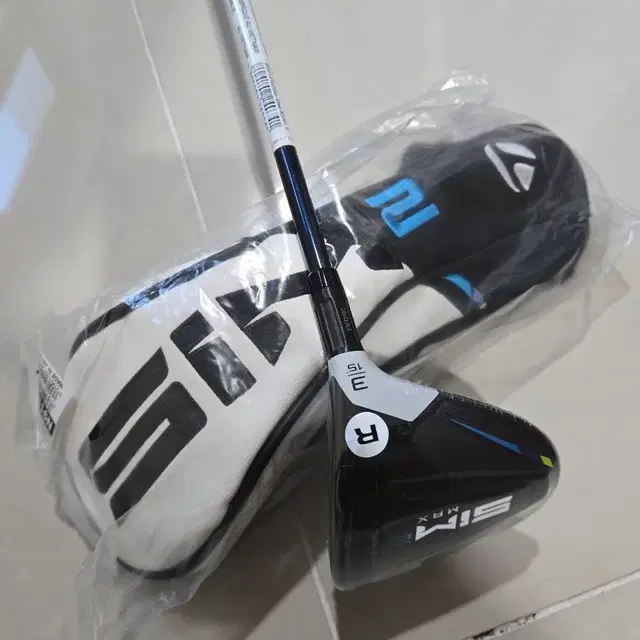 테일러메이드 SIM2 MAX 3번우드 벤투스블루 새제품 커버포함