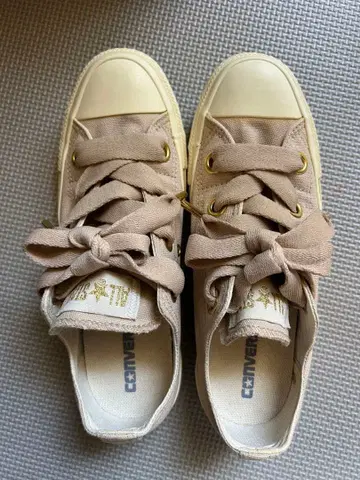 CONVERSE ALL STAR 베이지 리본 포함 스니커즈