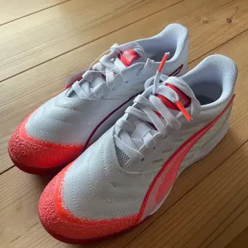새상품 PUMA 축구화 화이트/오렌지 22cm