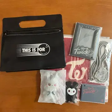 TWICE TIS IS FOR 업그레이드 혜택