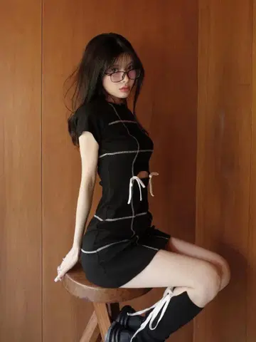 [ 미사용 새상품 택 포함 ] Darich 스티치 리본 리브 미니 원피스