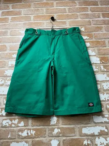 Dickies 디키즈 하프 팬츠 워크 팬더 그린 원 포인트 구제 의류