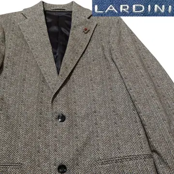 LARDINI 부토니에르 헤링본 무늬 본절단 테일러드 자켓