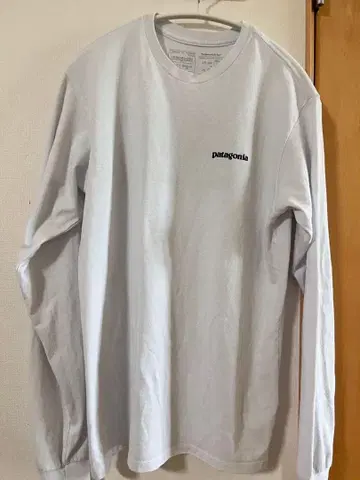 patagonia 롱 슬리브 T셔츠 화이트