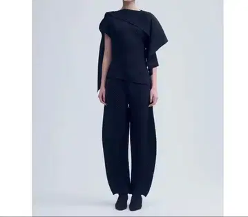 비대칭 블랙 상의