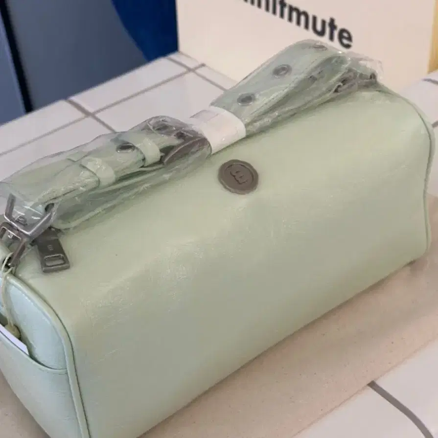 minitmute Brett Bag Mu Ivory (Original Version) | Bunjang Global