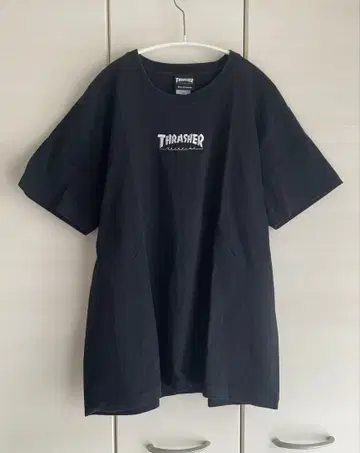 THRASHER 블랙 오버사이즈 T셔츠