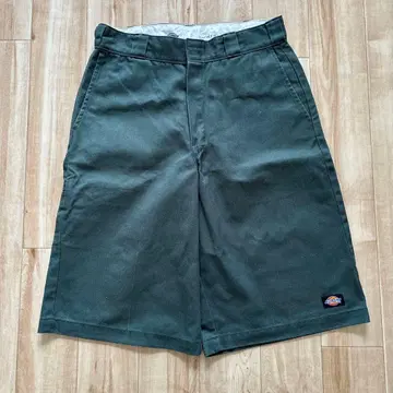 00s Dickies 루즈핏 하프 팬츠