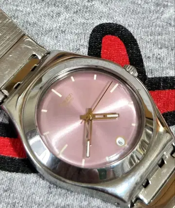 D6536 스와치 아이러니 남성용 쿼츠 새상품 배터리 새상품급