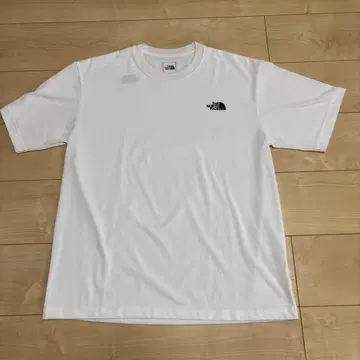 THE NORTH FACE 화이트 T셔츠