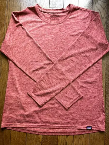 파타고니아 우먼 롱 슬리브 캐플린 쿨 데일리 M 레드 계열